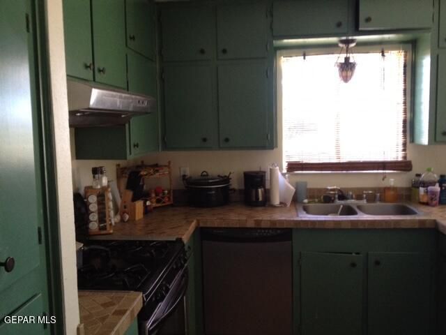 10428 SEAWOOD Drive, El Paso, TX 79925