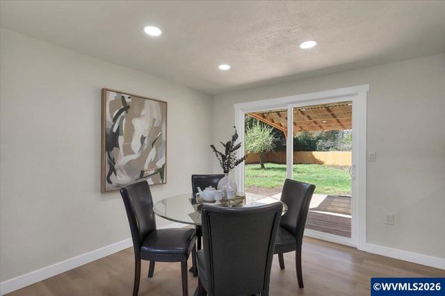 965 Weeks Dr NE, Keizer, OR 97303