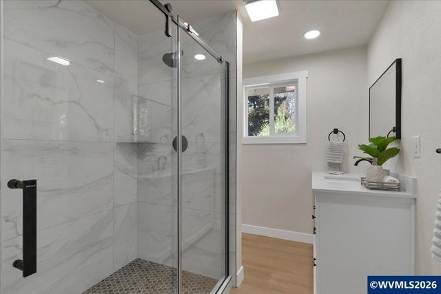 965 Weeks Dr NE, Keizer, OR 97303