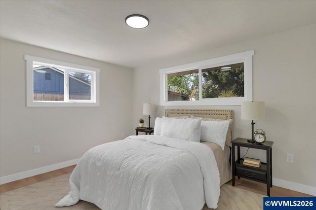 965 Weeks Dr NE, Keizer, OR 97303