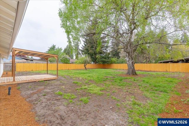 965 Weeks Dr NE, Keizer, OR 97303