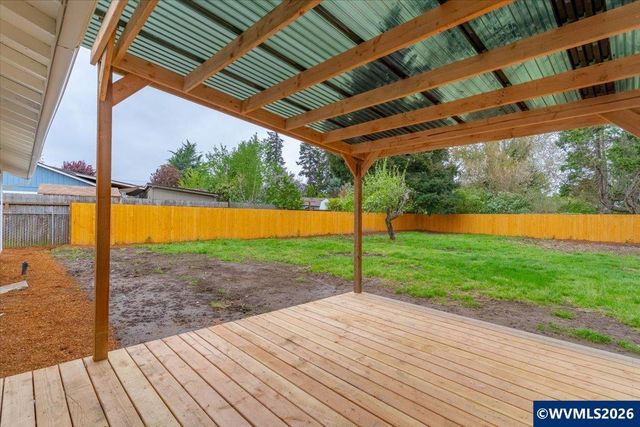 965 Weeks Dr NE, Keizer, OR 97303