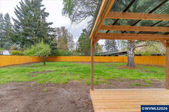 965 Weeks Dr NE, Keizer, OR 97303