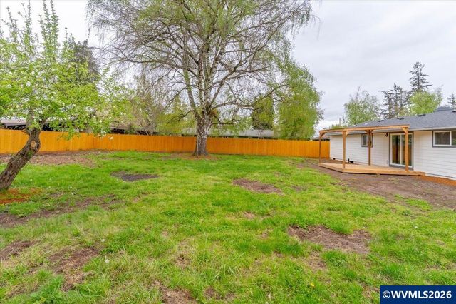 965 Weeks Dr NE, Keizer, OR 97303