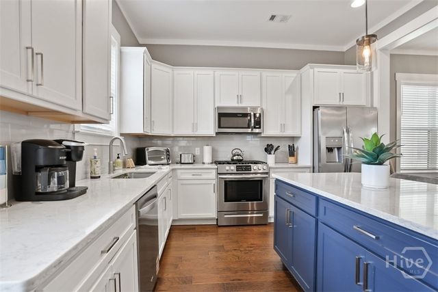 546 E 32nd Street, Savannah, GA 31401