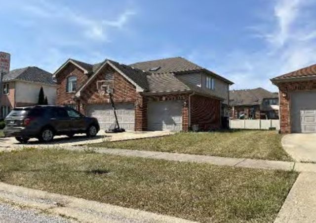 1000 Warwick Drive, Matteson, IL 60443