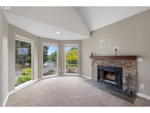 4223 Se ANDEREGG Dr, Portland, OR 97236