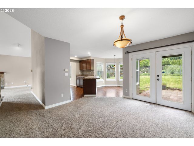 4223 Se ANDEREGG Dr, Portland, OR 97236