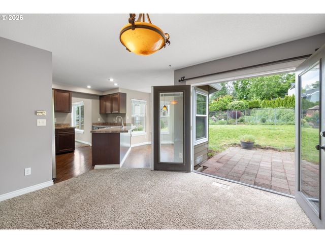 4223 Se ANDEREGG Dr, Portland, OR 97236