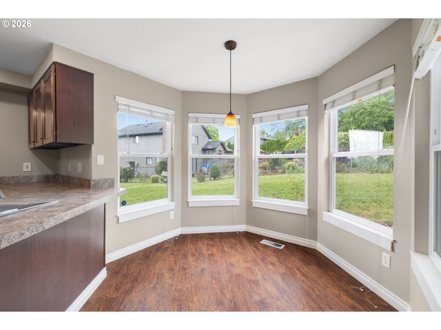 4223 Se ANDEREGG Dr, Portland, OR 97236