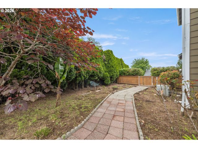 4223 Se ANDEREGG Dr, Portland, OR 97236