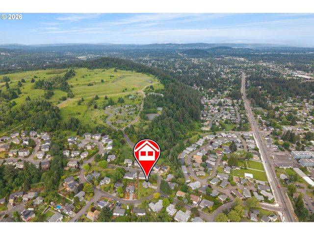 4223 Se ANDEREGG Dr, Portland, OR 97236