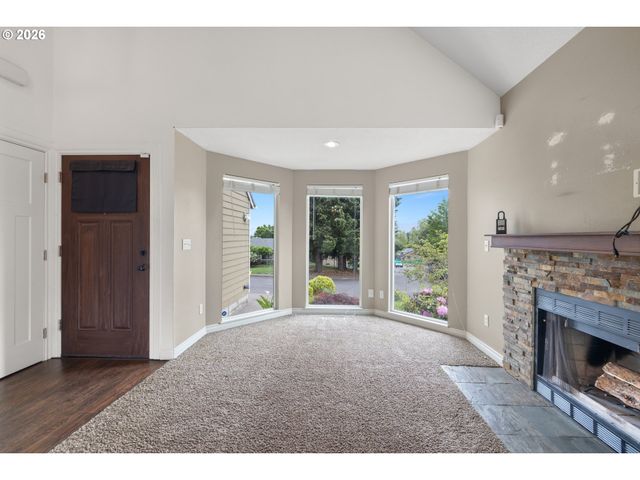 4223 Se ANDEREGG Dr, Portland, OR 97236
