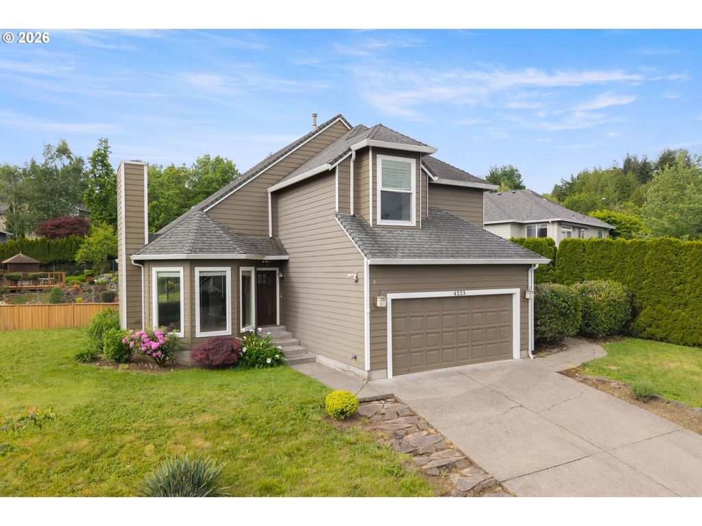 4223 Se ANDEREGG Dr, Portland, OR 97236
