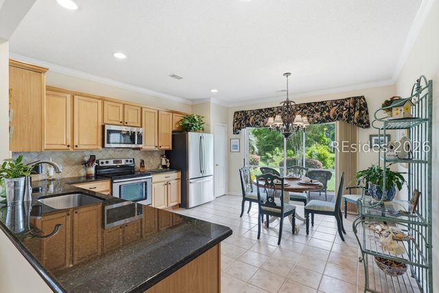 10 Daffodil Ct, Bluffton, SC 29909