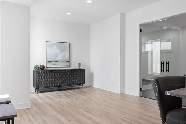 12211 W 184th Terrace, Overland Park, KS 66013