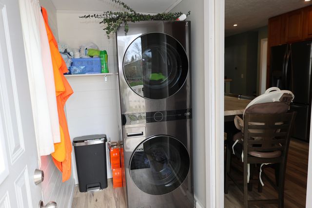 2102 WESTSIDE Drive, Council Bluffs, IA 51501