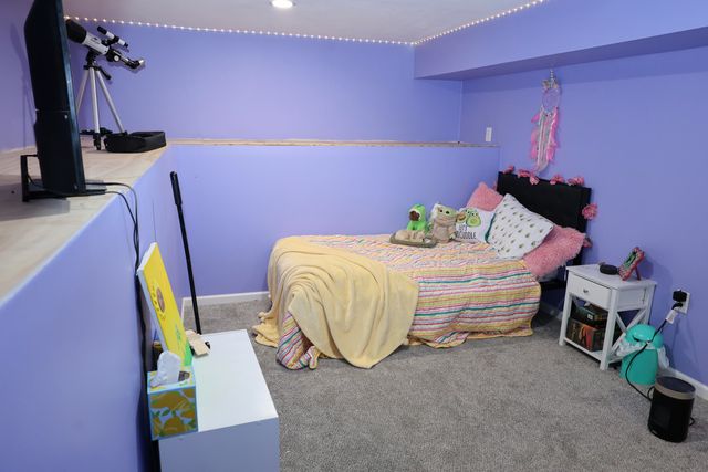 2102 WESTSIDE Drive, Council Bluffs, IA 51501