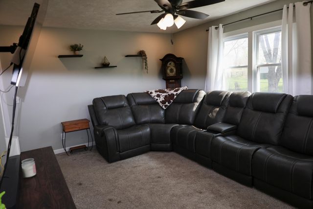 2102 WESTSIDE Drive, Council Bluffs, IA 51501