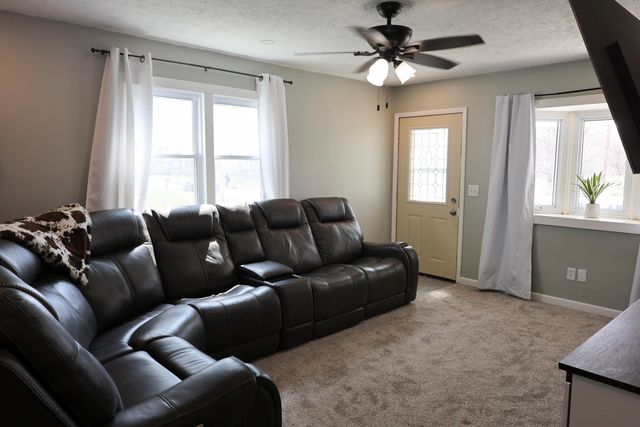 2102 WESTSIDE Drive, Council Bluffs, IA 51501