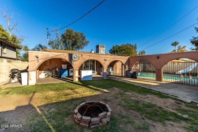 2830 N 48TH Lane, Phoenix, AZ 85035