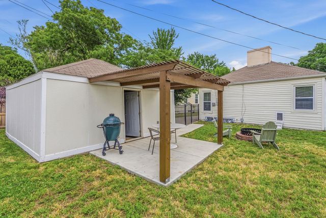 225 S Bleckley Dr, Wichita, KS 67218