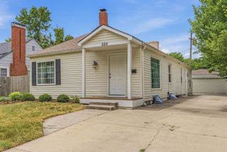 225 S Bleckley Dr, Wichita, KS 67218