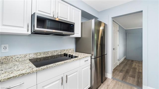 54 Hilo CT # 54, Naples, FL 34112