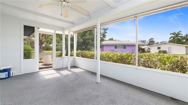 54 Hilo CT # 54, Naples, FL 34112