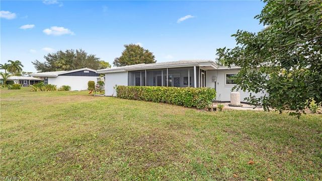 54 Hilo CT # 54, Naples, FL 34112