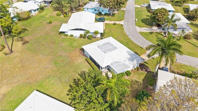 54 Hilo CT # 54, Naples, FL 34112