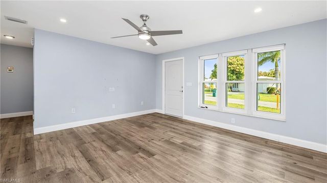 54 Hilo CT # 54, Naples, FL 34112