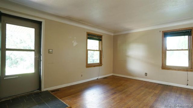 43981 S Interstate 94 Service Drive, Belleville, MI 48111
