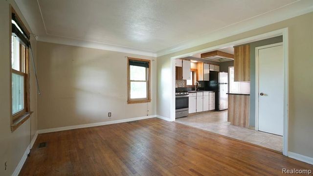 43981 S Interstate 94 Service Drive, Belleville, MI 48111