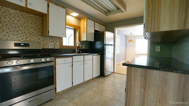 43981 S Interstate 94 Service Drive, Belleville, MI 48111
