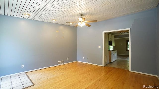 43981 S Interstate 94 Service Drive, Belleville, MI 48111