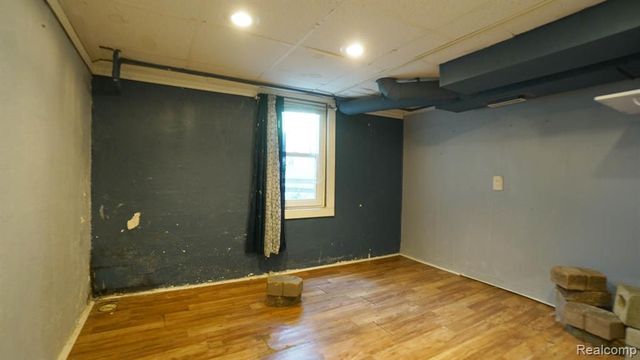 43981 S Interstate 94 Service Drive, Belleville, MI 48111