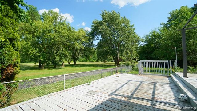 43981 S Interstate 94 Service Drive, Belleville, MI 48111