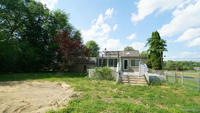 43981 S Interstate 94 Service Drive, Belleville, MI 48111