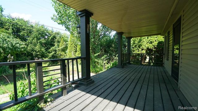 43981 S Interstate 94 Service Drive, Belleville, MI 48111