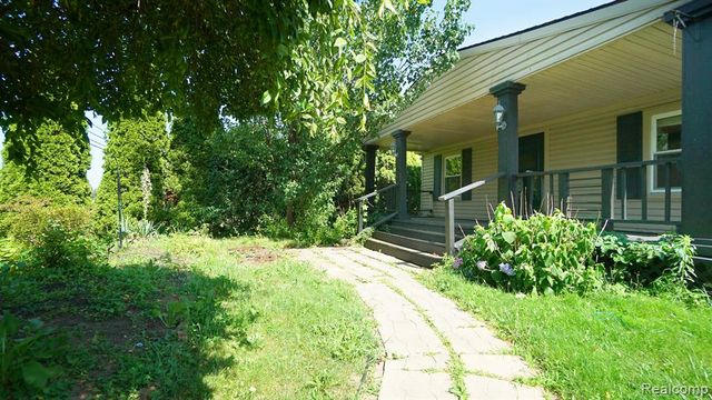 43981 S Interstate 94 Service Drive, Belleville, MI 48111