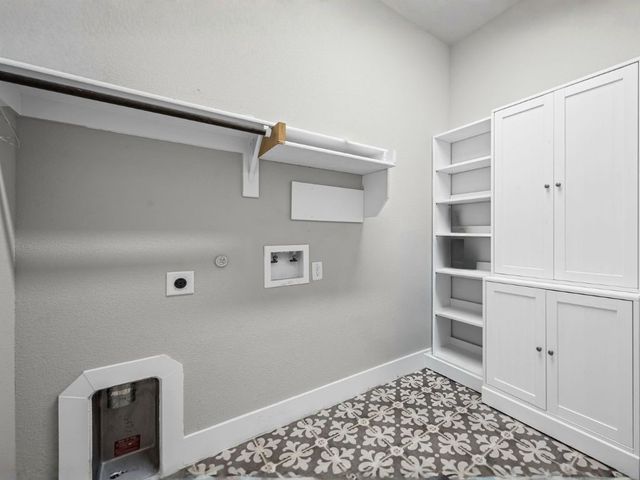 1509 Amesbury Way, Farmers Branch, TX 75234