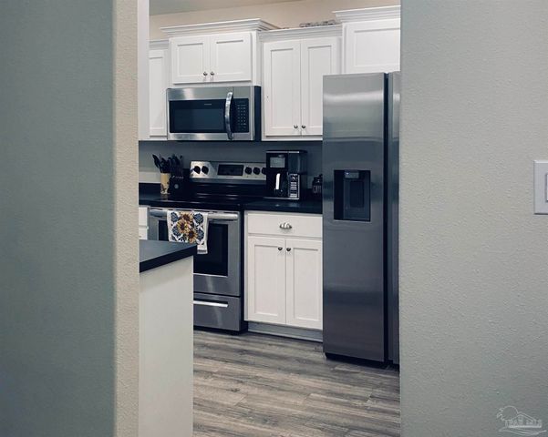 5188 Regalo Dr, Pensacola, FL 32526