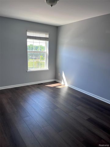 2604 Riversedge Drive 10, Saline Township, MI 48176