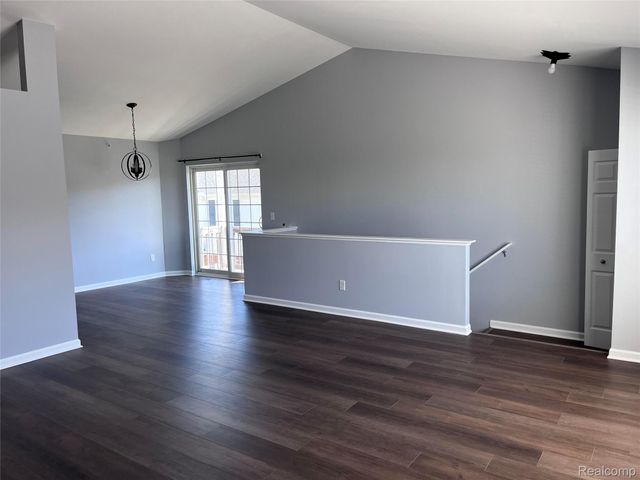 2604 Riversedge Drive 10, Saline Township, MI 48176
