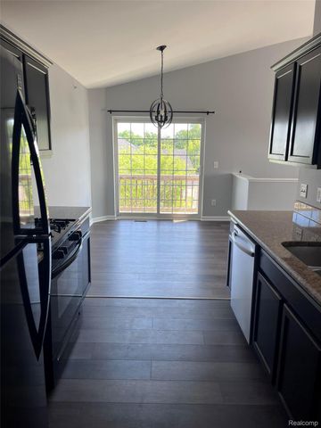 2604 Riversedge Drive 10, Saline Township, MI 48176