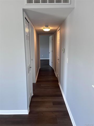 2604 Riversedge Drive 10, Saline Township, MI 48176