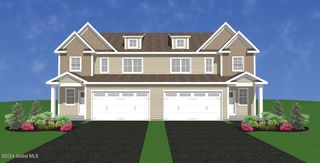 17 Blue Aster Lane, Malta, NY 12020