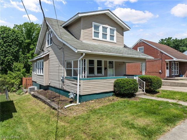 813 Jeanette Avenue, Steubenville, OH 43952