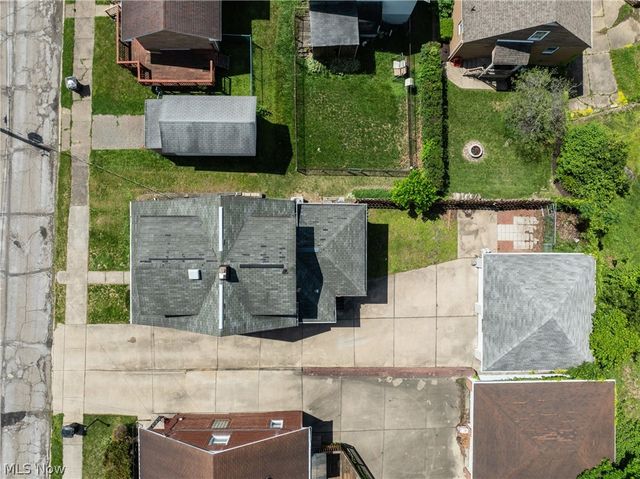 813 Jeanette Avenue, Steubenville, OH 43952